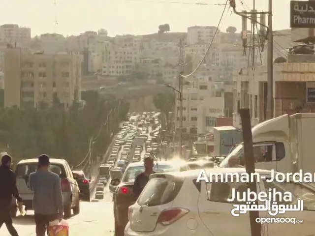 مطعم للبيع بكامل معداته بموقع مميز
