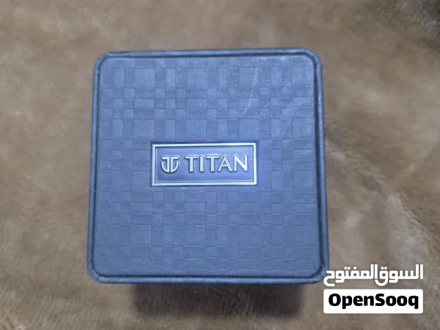 ساعة تيتان فاخرة وعصرية