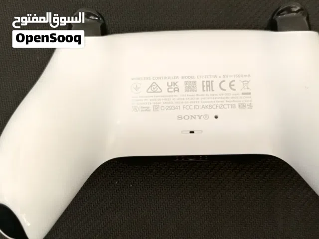 جهاز بلايستيشن 5 الجير على اليسار فقط خربان في الجهاز قابل للتفاوض