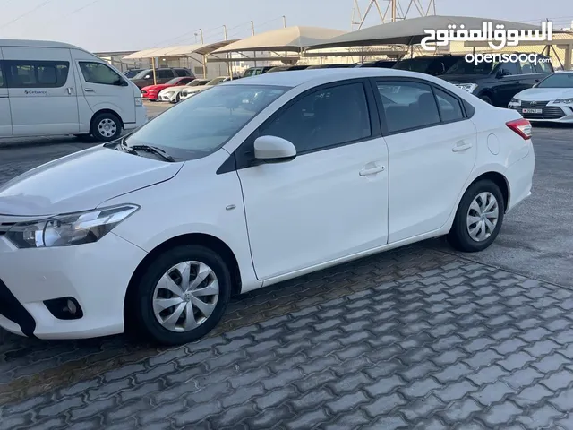 TOYOTA YARIS 2016
