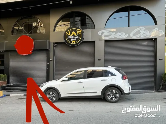 محل للايجار على الشارع مباشرة دفة واحدة