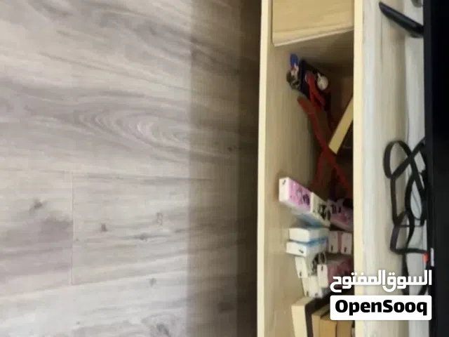 كنب وطاولات وستاير للبيع