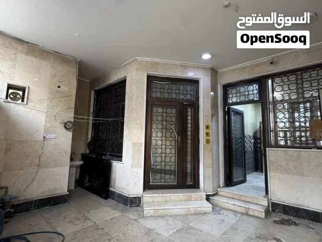 120 m2 2 Bedrooms Townhouse for Rent in Basra Jaza'ir