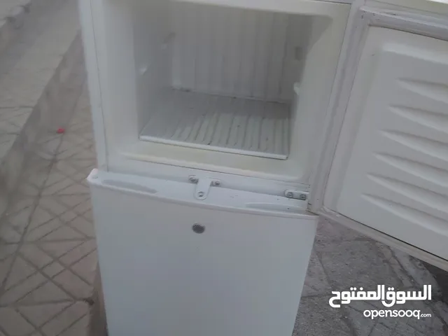 ثلاجه منزليه نوع كامري بابين