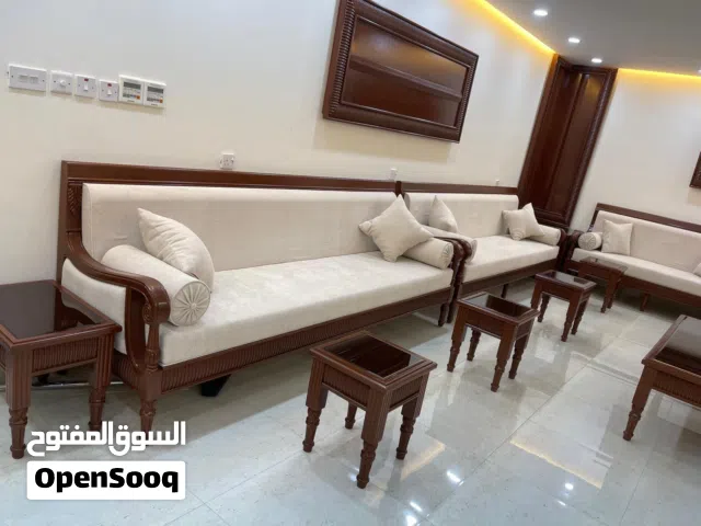 تفصال وتنجيد دوانيات وجلسات كنب امريكي لبناني جميع الموديلات