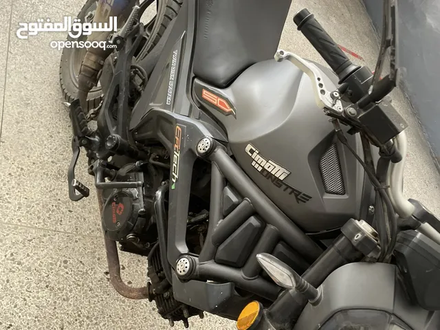 موطور سيماتي خديتها مؤخرا ، تزيرت فالفلوس هي ماشي موديل شينوا هي مارك طاليانية، ماكينة قانونية 49