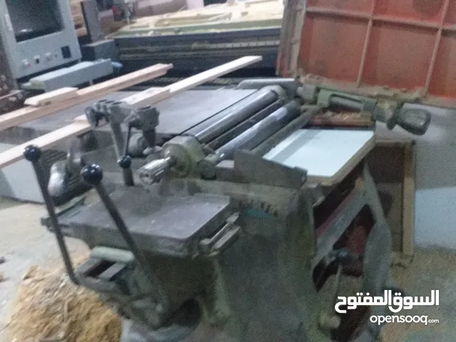 مكنات نجارة مستعملة للبيع