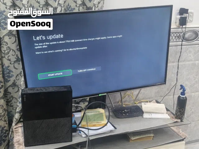 اكس بوكس وان فات للبيع بسعر 85الف  بدون يده او جوستك