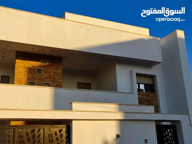 480m2 More than 6 bedrooms Villa for Sale in Tripoli Al-Serraj