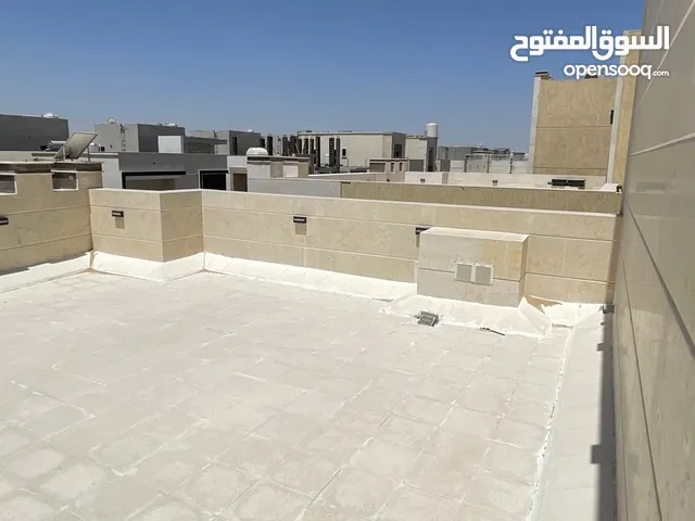 3014 ft² More than 6 bedrooms Villa for Rent in Ajman Al-Zahya