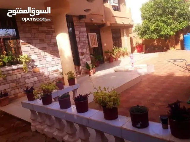 عقار لود بيرنق فى الواحة ( الحتانة) أقرب لشارع ظلط الوادى داخل محلية كررى للبيع