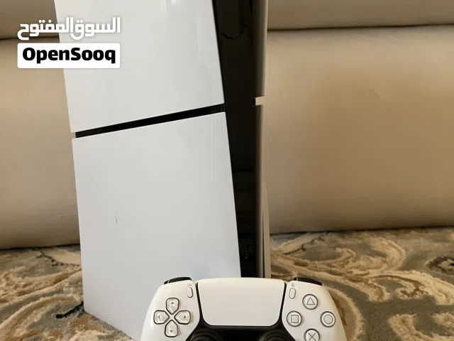 سوني 5 سليم (PS5 Slim) نسخة الأقراص للبيع – استخدام نظيف (قارئ الأقراص يحتاج إصلاح)