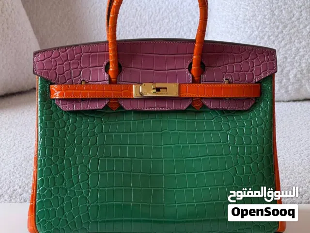شنط ماركة ماستر ايرميز شانيل فندي غوتشي ديور لوي فيتون والكثير من الماركات