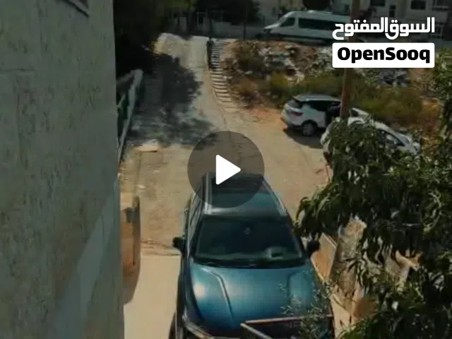 165 m2 3 Bedrooms Apartments for Sale in Ramallah and Al-Bireh Beitunia