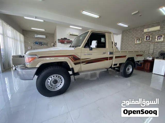 كلوزر شاص 2019 بريمي فل ونج ودفلوك وثلاجة PICKUP SHAS نظيف جداً شد الوكالة