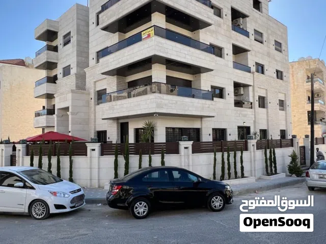 شقة للإيجار مساحة 200 متر البنيات خلف جامعة البتراء