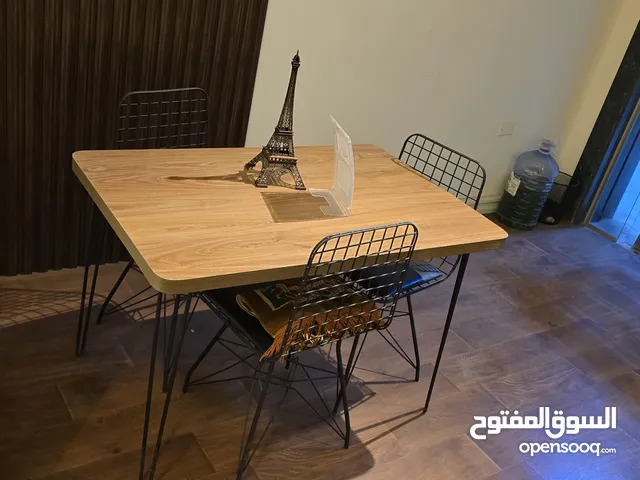 2 مكاتب رئيسية و فرعي متكامل شبه جديد