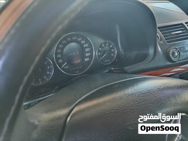 2007 مرسيدس بنز الفئة-E E 200