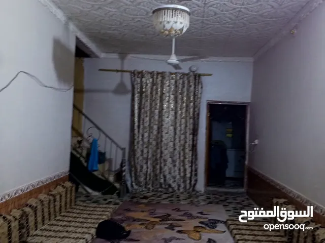 150 m2 2 Bedrooms Townhouse for Sale in Dhi Qar Al-Iskan Al-Sina'i