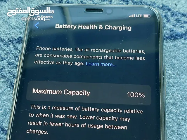 Apple iPhone X 256 GB in Manama