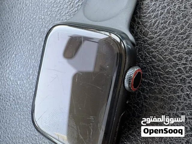 Apple Watch SE (GPS + خلوي) (الجيل الثاني)إطار 44 مم - ألومنيوم