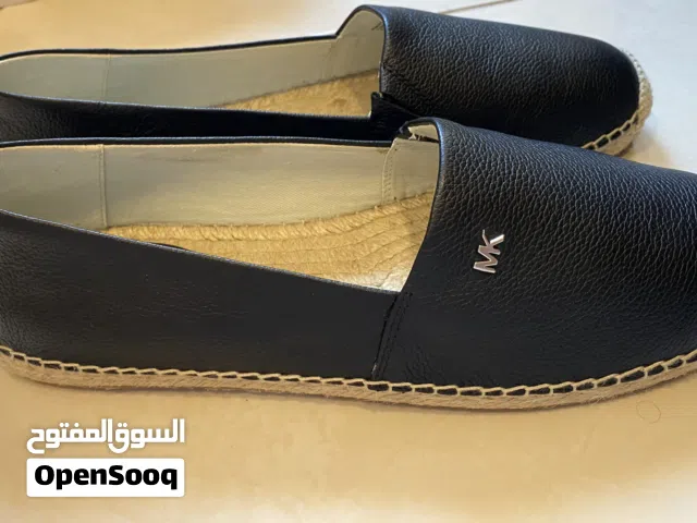 Black Comfort Shoes in Hawally