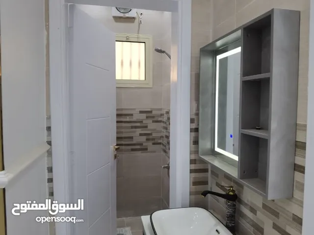 200 m2 5 Bedrooms Villa for Rent in Al Madinah Alaaziziyah