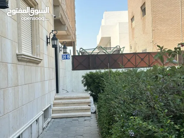 300 m2 3 Bedrooms Apartments for Rent in Kuwait City North West Al-Sulaibikhat