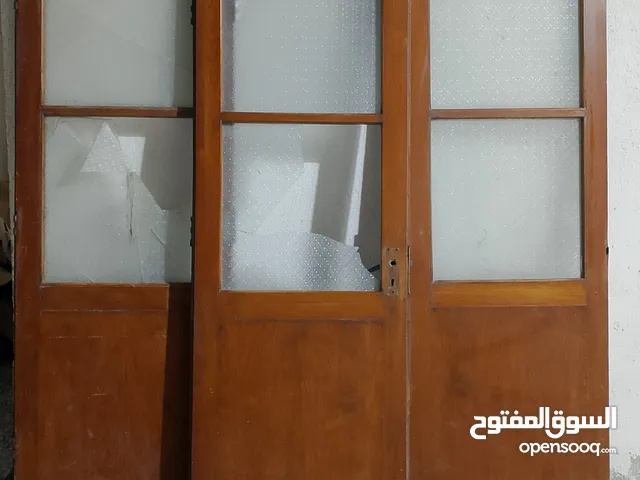 باب خشب صاج السعر 70,000 وبي مجال