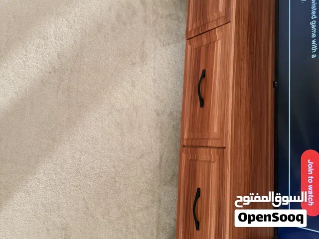 ميز تليفزيون