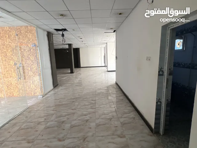 السلام عليكم تاجير طابق ثاني يرهم مصور او صالون او قاعه اعراس الطابق الارضي سنتر الاستفسار بلوصف