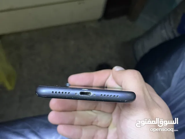 ايفون 11عادي 128 جيجا بطاريه 71 التلفون مغر شاشه اصليه التلفون بصلاة على النبي