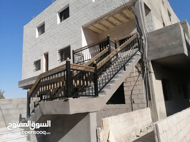18m2 3 Bedrooms Apartments for Sale in Salt Al Balqa'