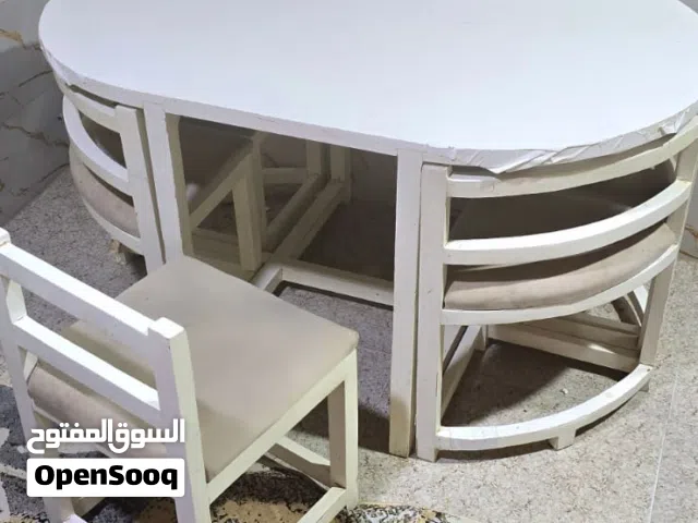 ميز طعام ودراسه