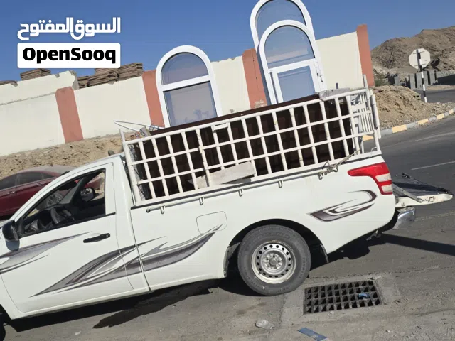 نقل عام بيك اب غمارة لجميع محافظات السلطنة