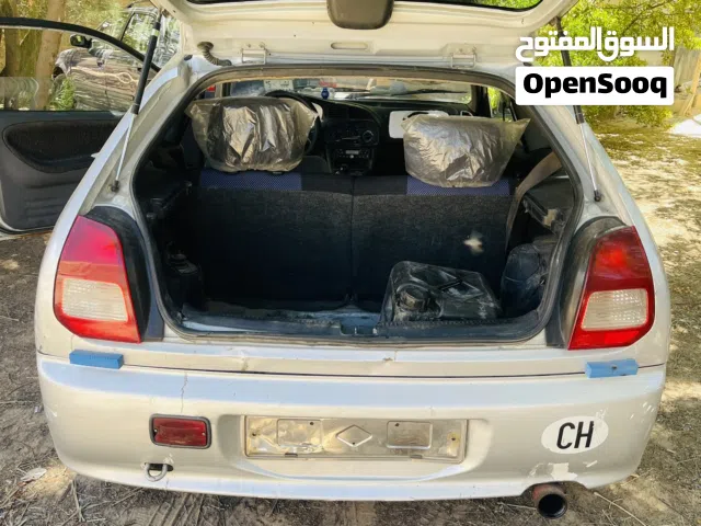 2004 ميتسوبيشي كولت