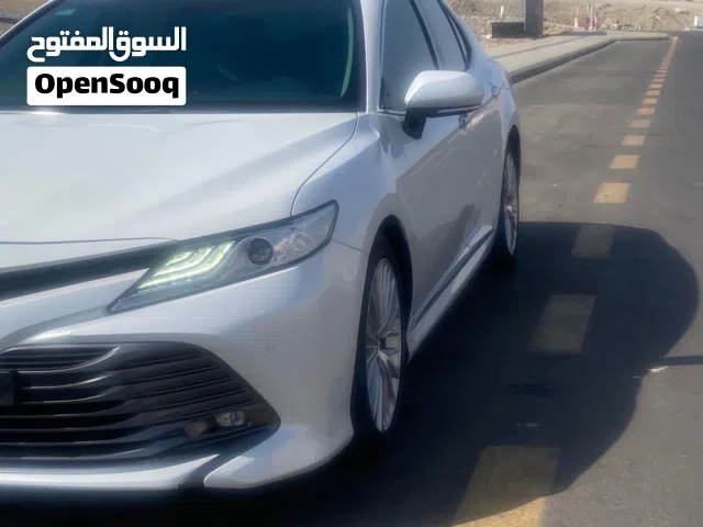 كامري للبيع 6سلندر 2018