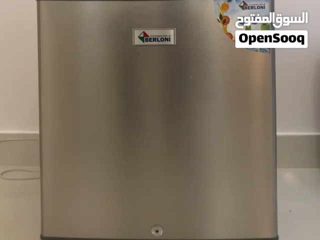 للبيع ثلاجة صغيره