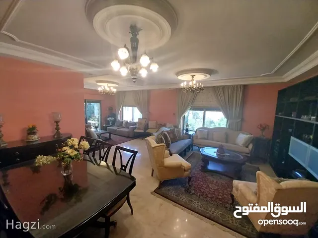 260 m2 3 Bedrooms Apartments for Sale in Amman Um Uthaiena