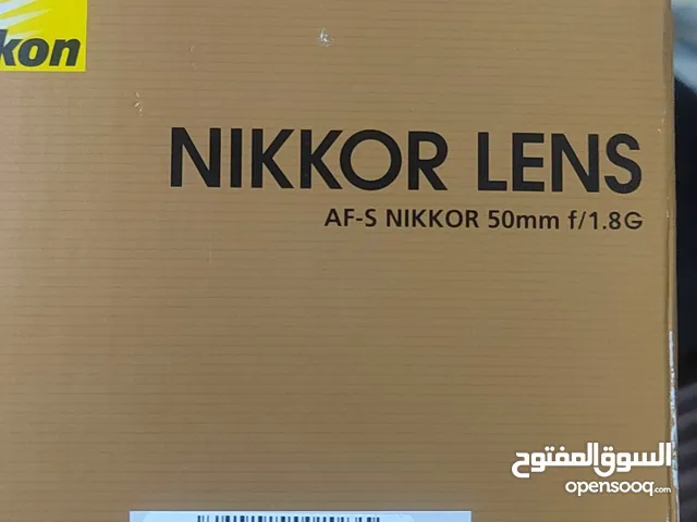 عدسنه نيكون 50mm فتحه 1.8فئه G استخدام اقل شهر