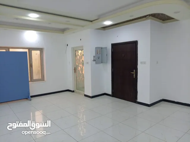 120 m2 2 Bedrooms Apartments for Rent in Basra Jaza'ir