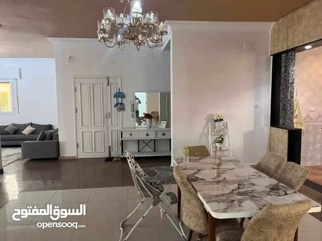 250 m2 4 Bedrooms Apartments for Rent in Tripoli Al-Sabaa