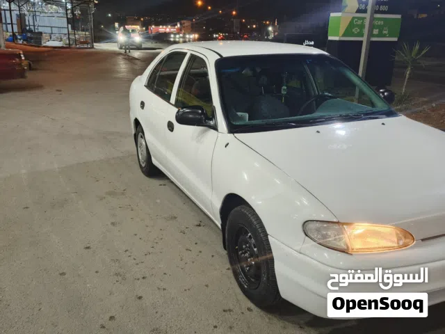 1996, هيونداي, اكسنت, Standard