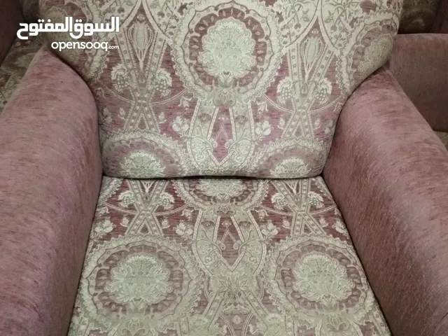 كنب مستعمل بحالة الجديد 120 دينار