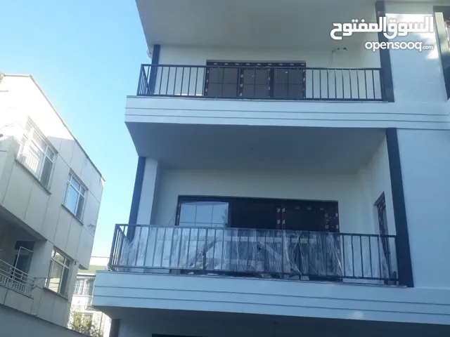 405 m2 More than 6 bedrooms Villa for Sale in Istanbul Büyükçekmece