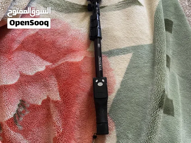 دارێ سئلڤی بلوتوث پێ وایرە و دبت ستاند بو کامیرا ژیك