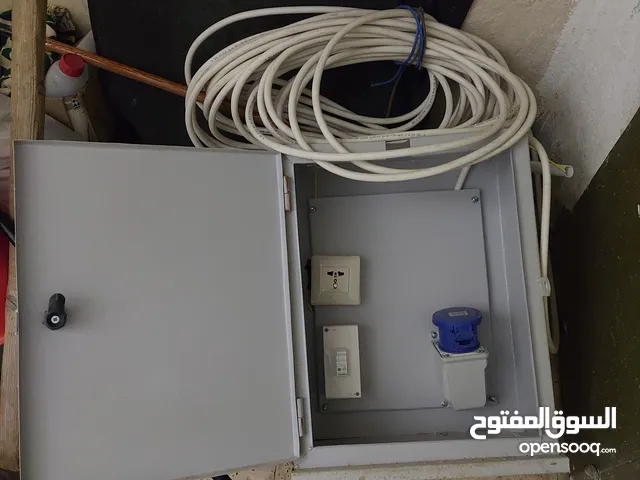 صندوق شحن جميع سيارات الكهرباء