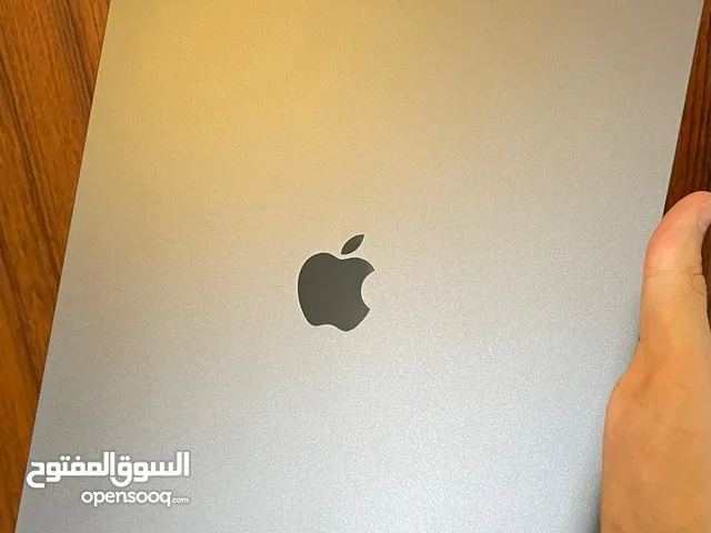 ايباد برو حجم 13 نضيف حيييل
