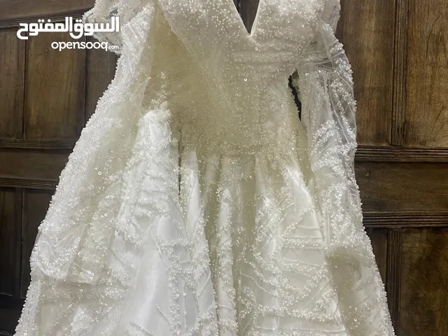 للبيع فستان زفاف