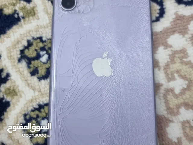 Apple iPhone 11 128 GB in Dammam